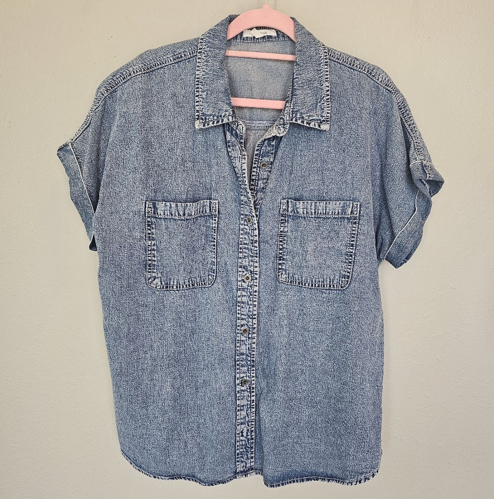 Maurices Denim Button Down Shirt Short Sleeve Chambray Top Size L